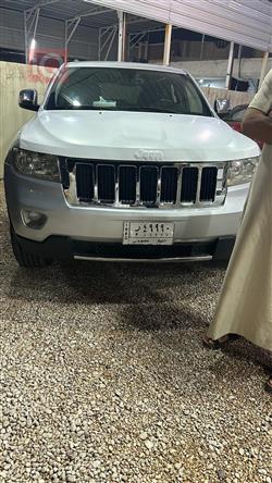 جیپ گراند شیرۆکی